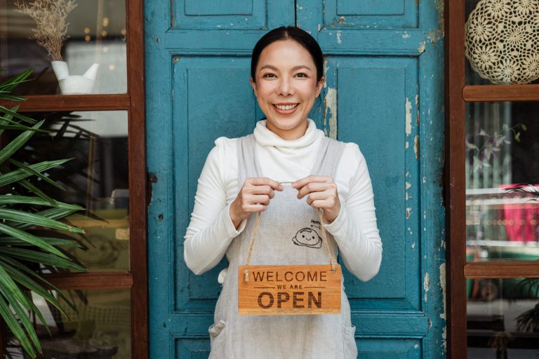 How to Make a Newsletter in 9 Steps to Grow Your Small Business