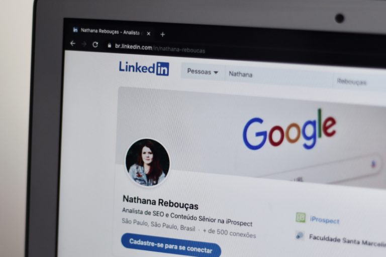 Cómo agregar un enlace 'Visitar mi sitio web' a su perfil de LinkedIn